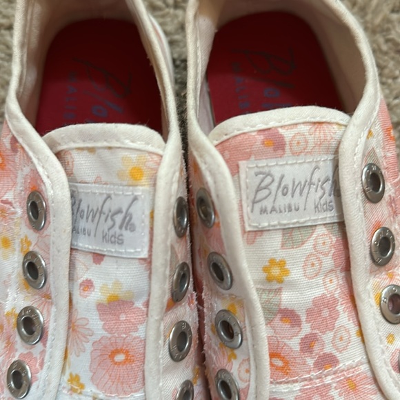 Blowfish Malibu kids size 1 slip on shoes NWOT - Picture 4 of 13
